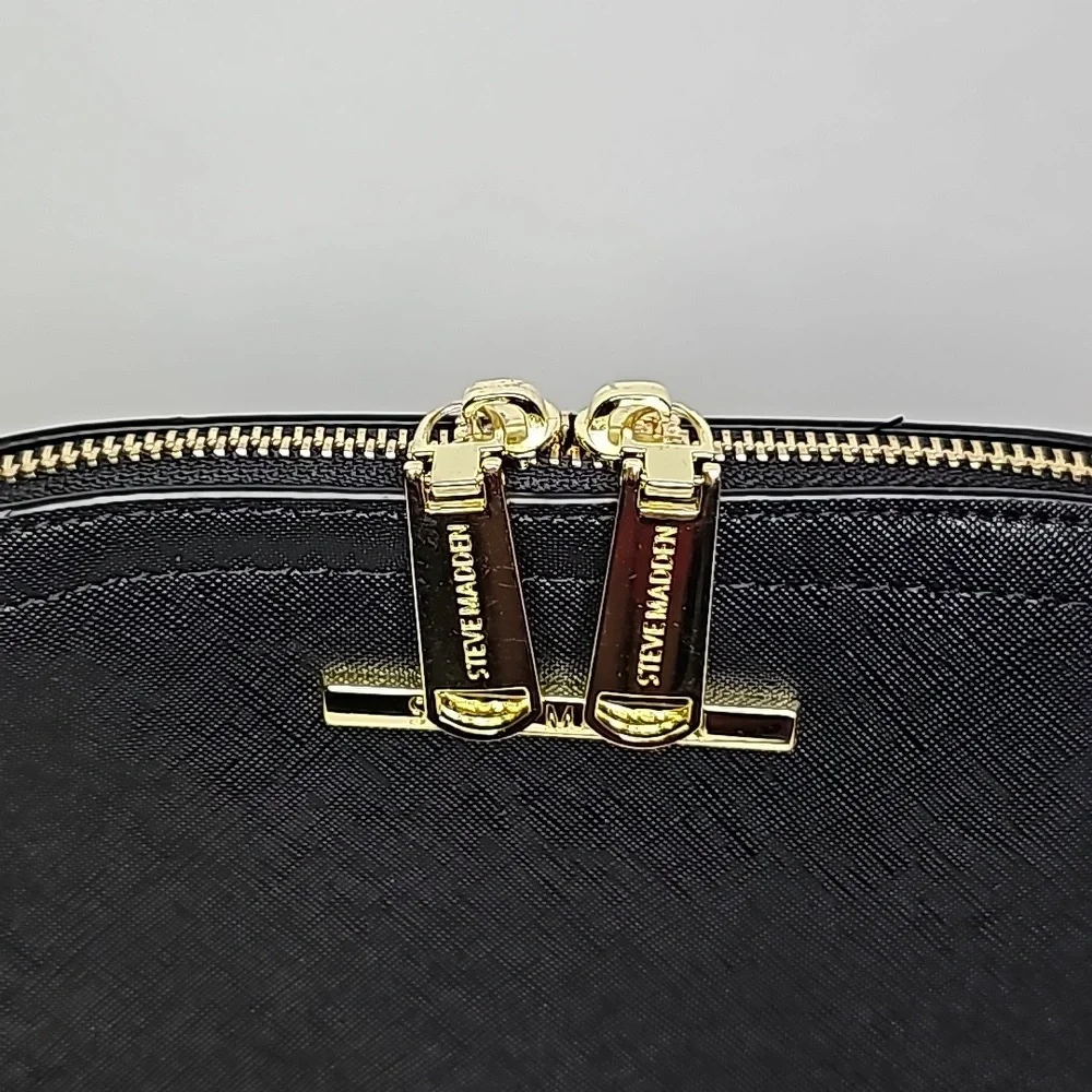 STEVE MADDEN ▪︎ BLACK CROSSBODY PURSE - Picture 6 of 9